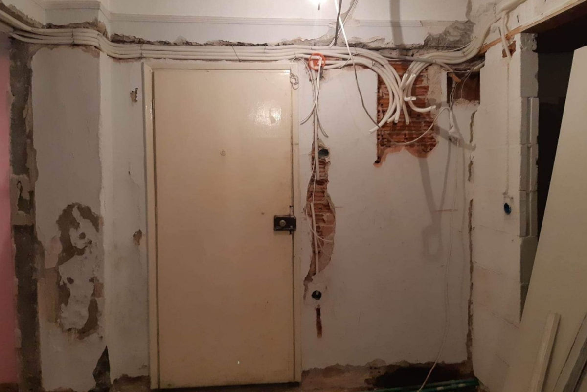 Μοντέρνα ανακαίνιση διαμερίσματος στη Θεσσαλονίκη πριν