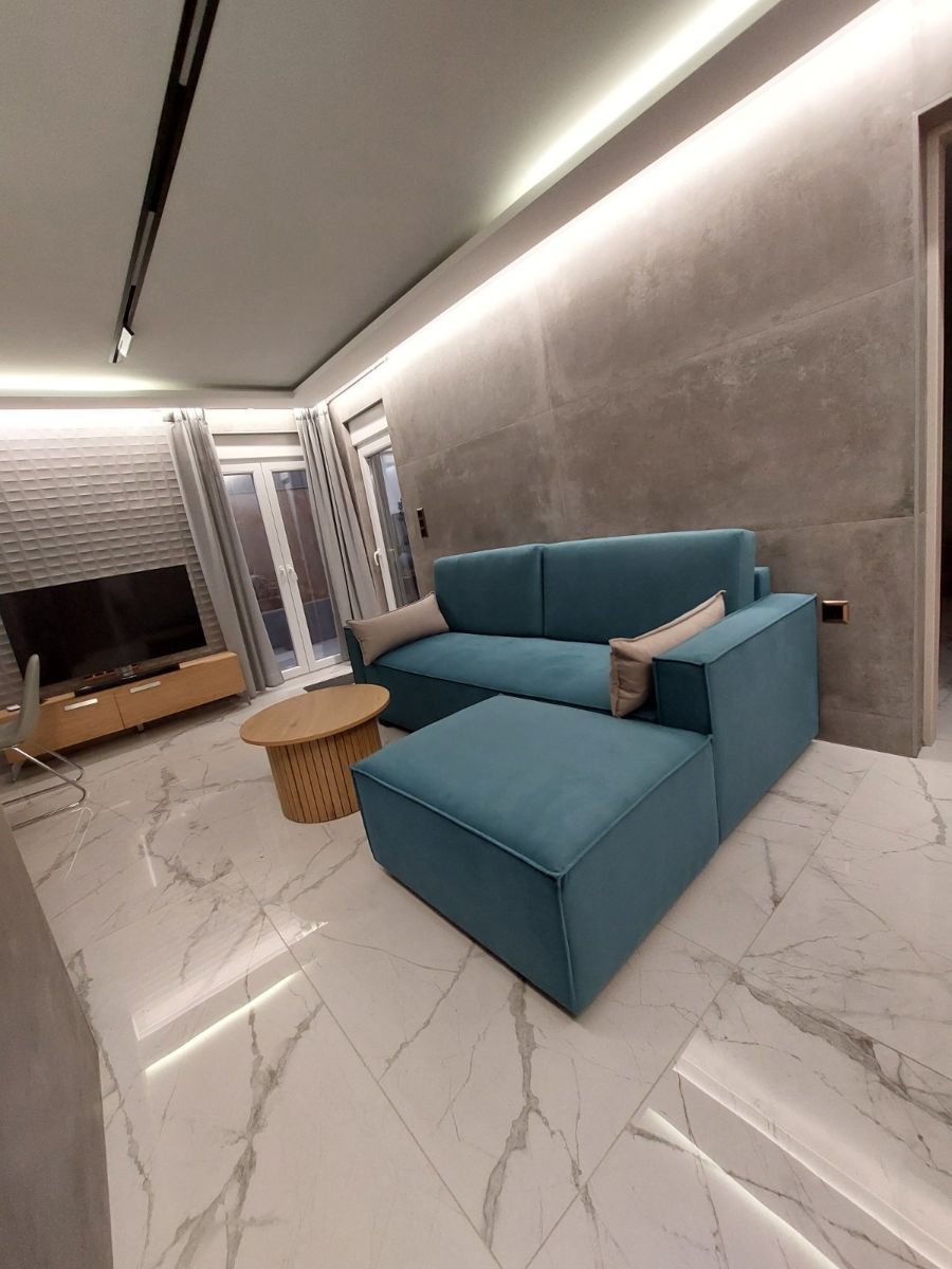 Μοντέρνα ανακαίνιση διαμερίσματος στη Θεσσαλονίκη μετά