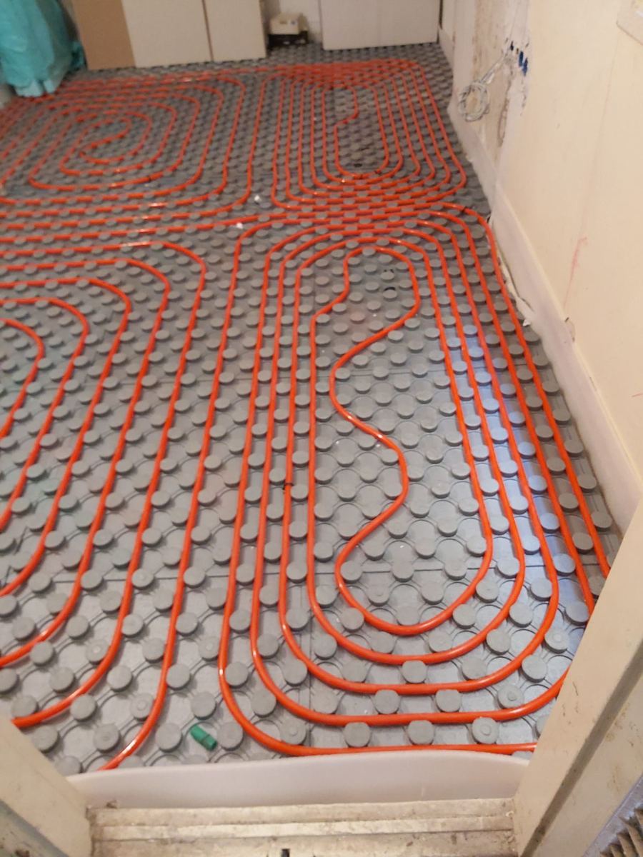 Τοποθέτηση ενδοδαπέδιας θέρμανσης στη Θεσσαλονίκη