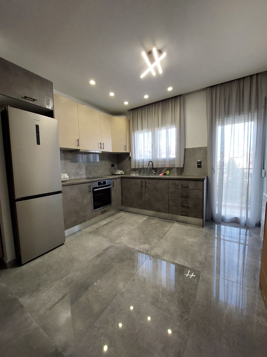 Μοντέρνα ανακαίνιση διαμερίσματος στα Ιωάννινα μετά