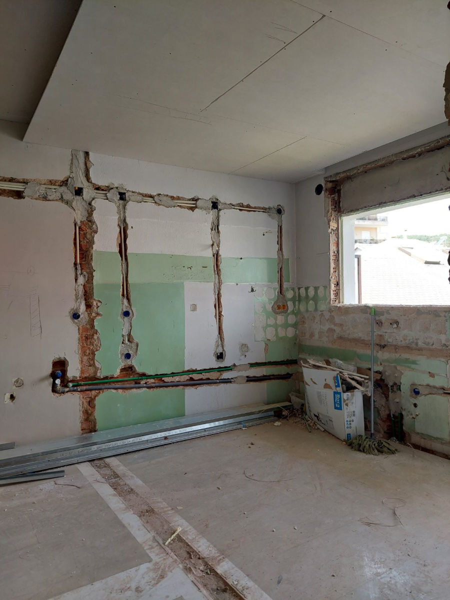 Μοντέρνα ανακαίνιση διαμερίσματος στα Ιωάννινα πριν