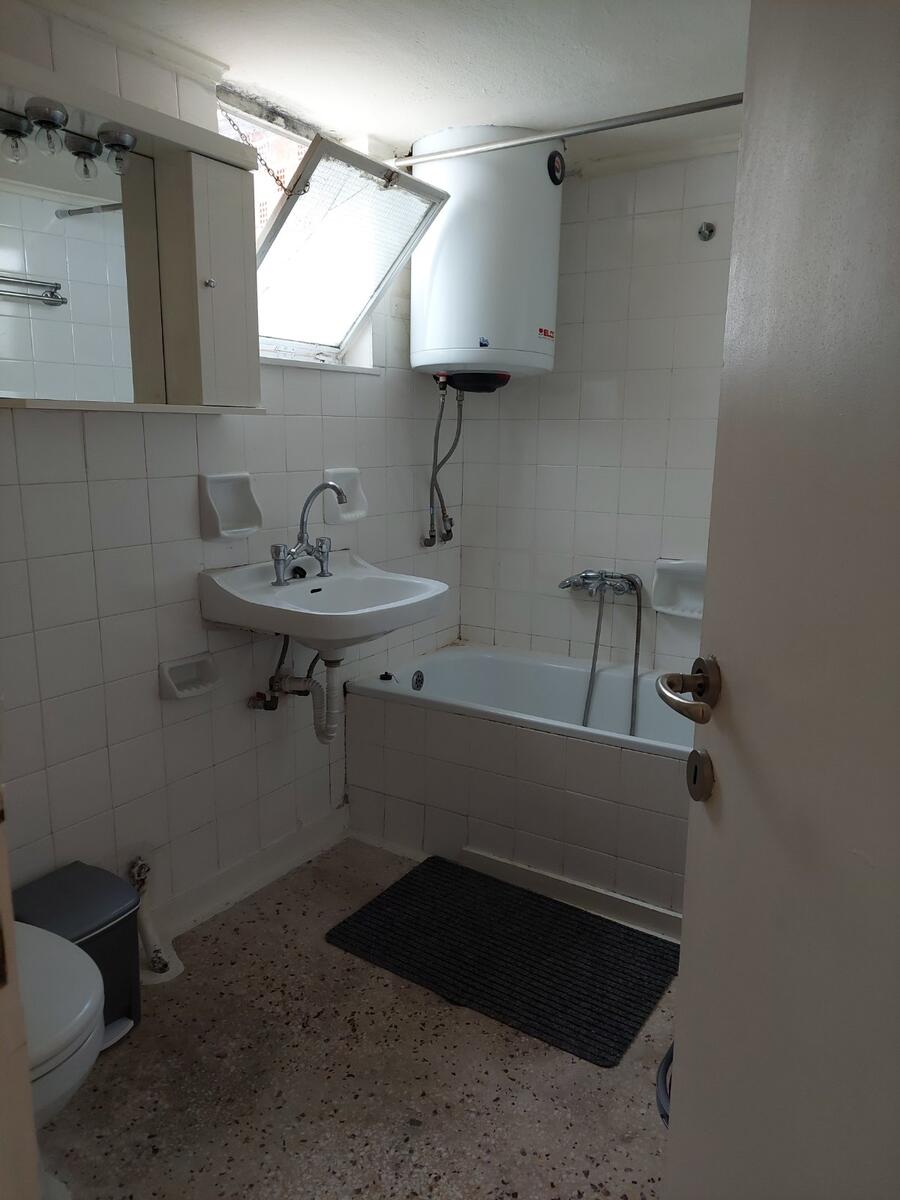 Μοντέρνα ανακαίνιση διαμερίσματος στα Ιωάννινα πριν