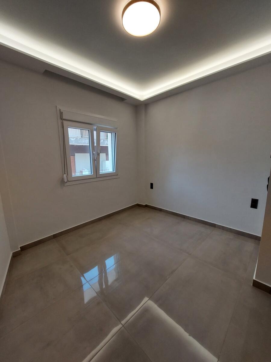 Μοντέρνα ανακαίνιση διαμερίσματος στα Ιωάννινα μετά