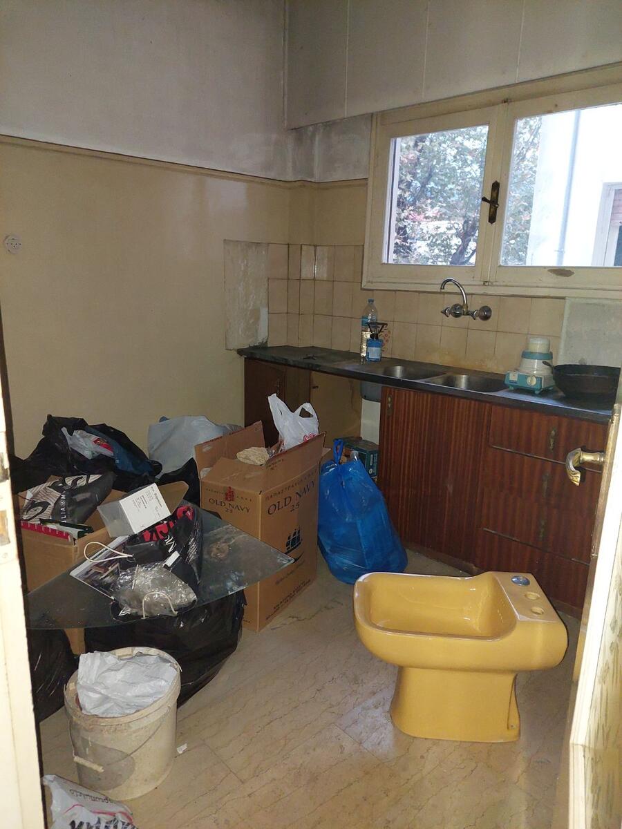 Μοντέρνα ανακαίνιση διαμερίσματος στα Ιωάννινα πριν